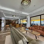 Vanilla & Ξενοδοχείο 3*