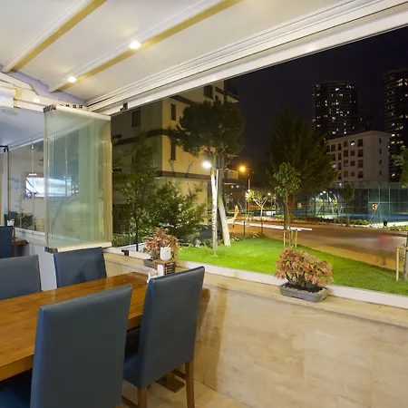 Vanilla Hotel 3*